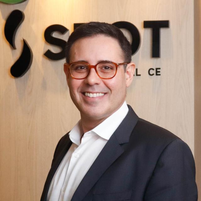 Dr. Rafael Leitão